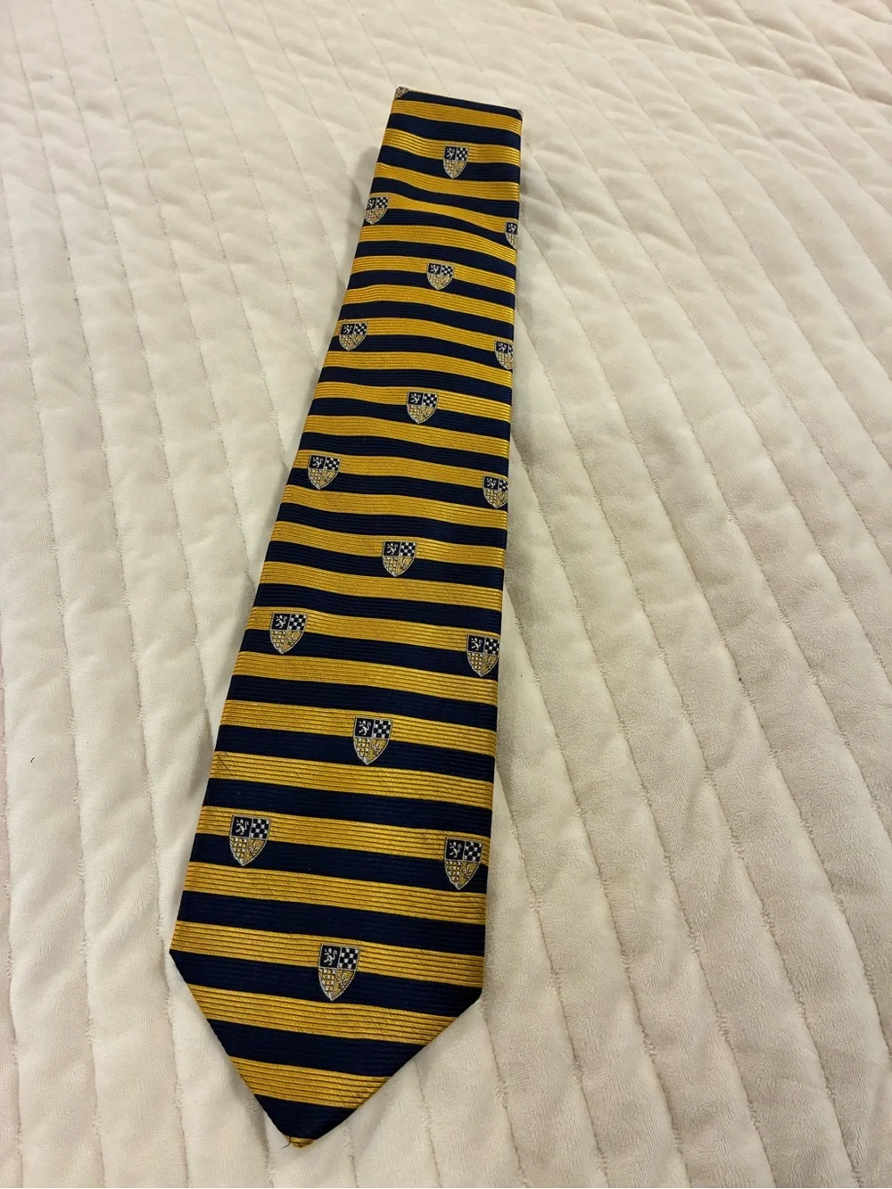 Brooks Brothers Makers All Silk Navy and Gold Tie